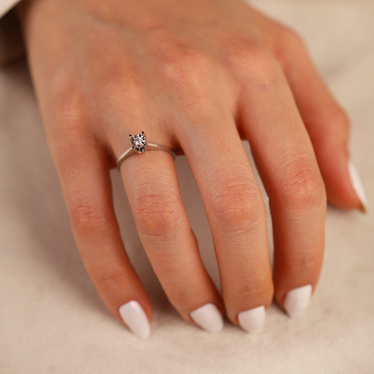 0,06 Karat Pırlanta Tektaş Yüzük - Nur Kuyumculuk