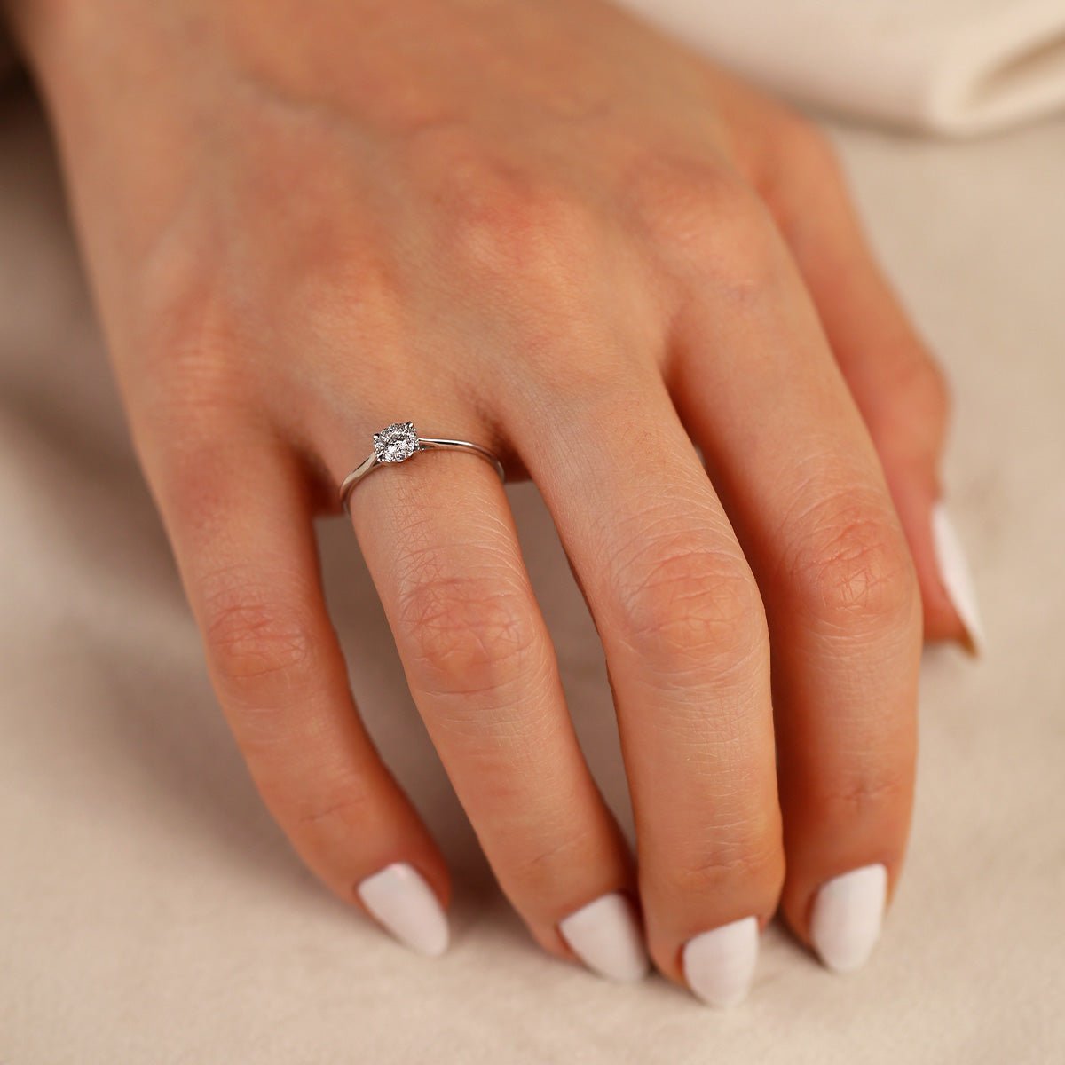 0,16 Karat 18 Ayar Pırlanta Tektaş Yüzük - Nur Kuyumculuk