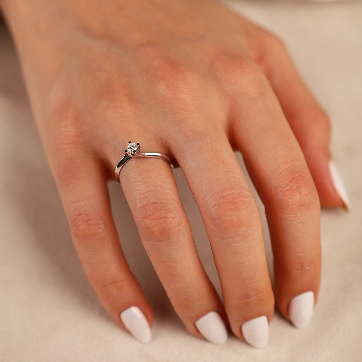 0,20 Karat Tektaş Pırlanta Yüzük - Nur Kuyumculuk