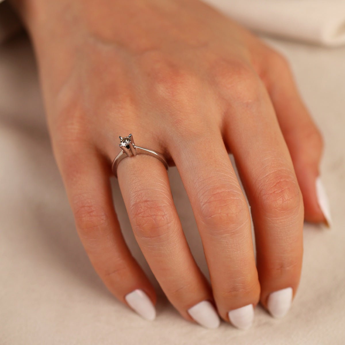 0,24 Karat Pırlanta Tektaş Yüzük - Nur Kuyumculuk