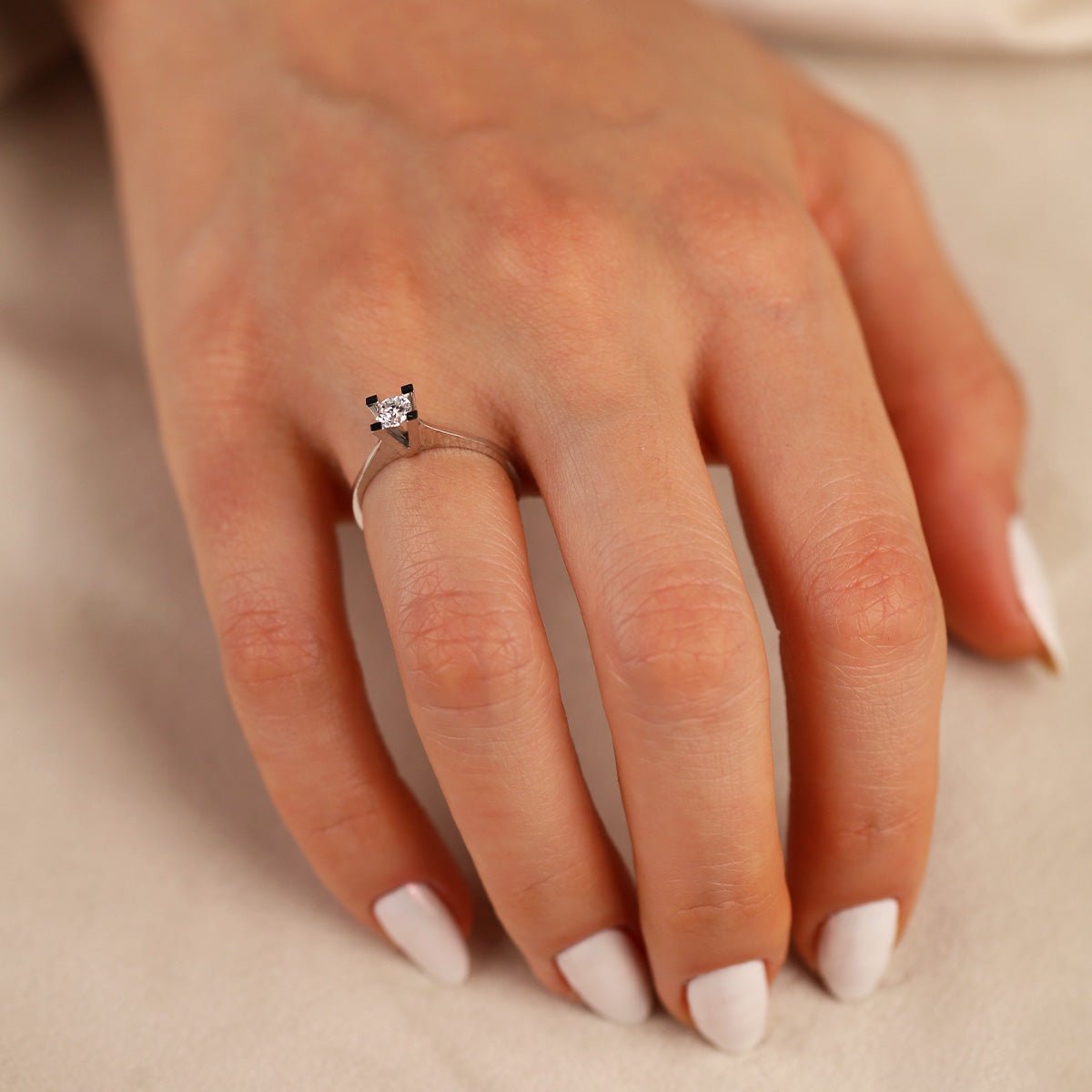 0,30 Karat Tektaş Pırlanta Yüzük - Nur Kuyumculuk