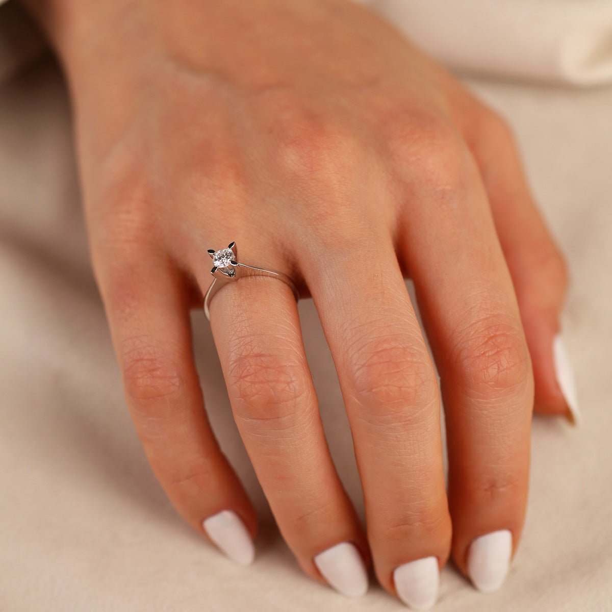 0,35 Karat Tektaş Pırlanta Yüzük - Nur Kuyumculuk