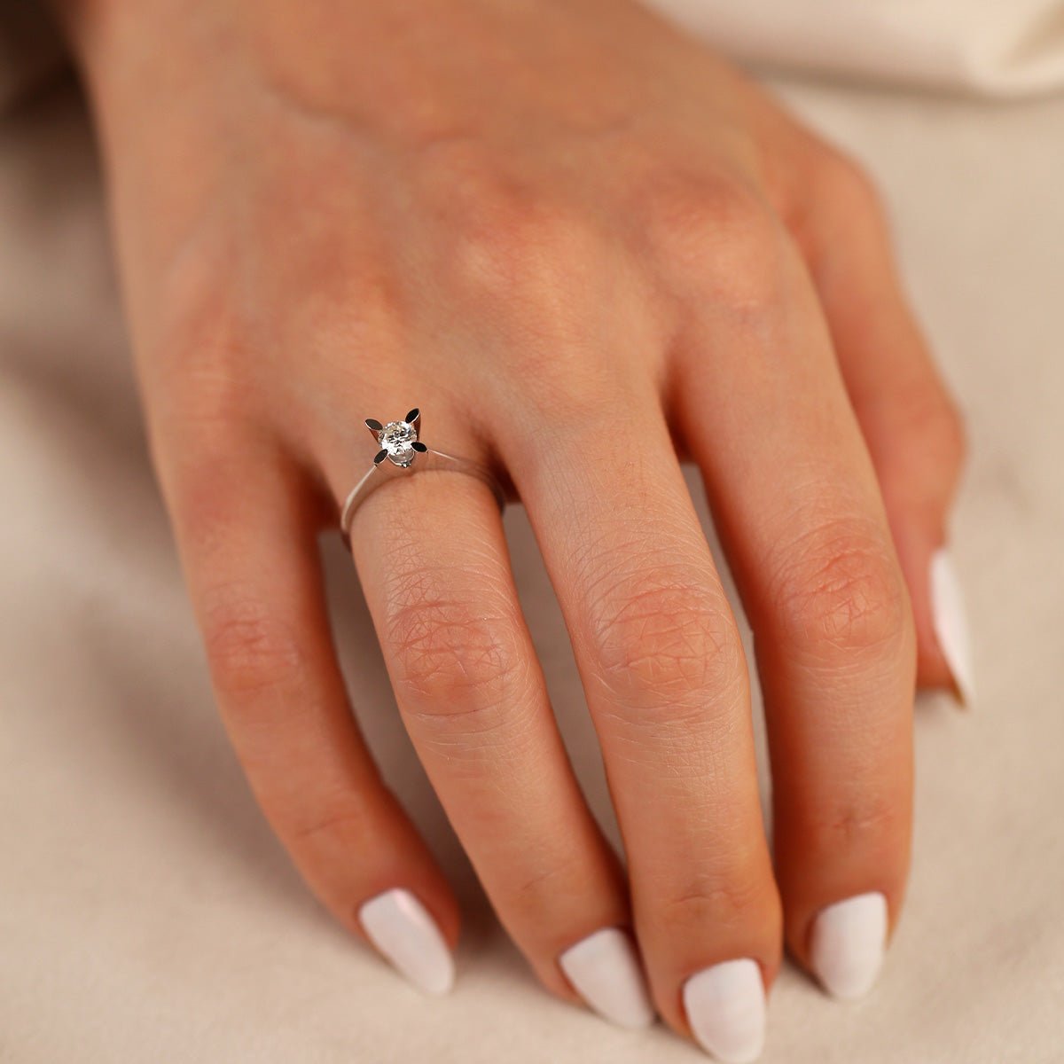 0,35 Karat Tektaş Pırlanta Yüzük - Nur Kuyumculuk