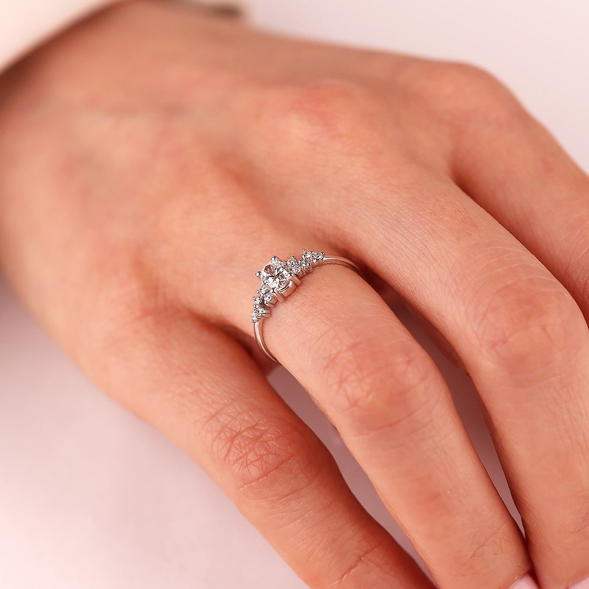 0,63 Karat Oval Taşlı Pırlanta Yüzük - Nur Kuyumculuk