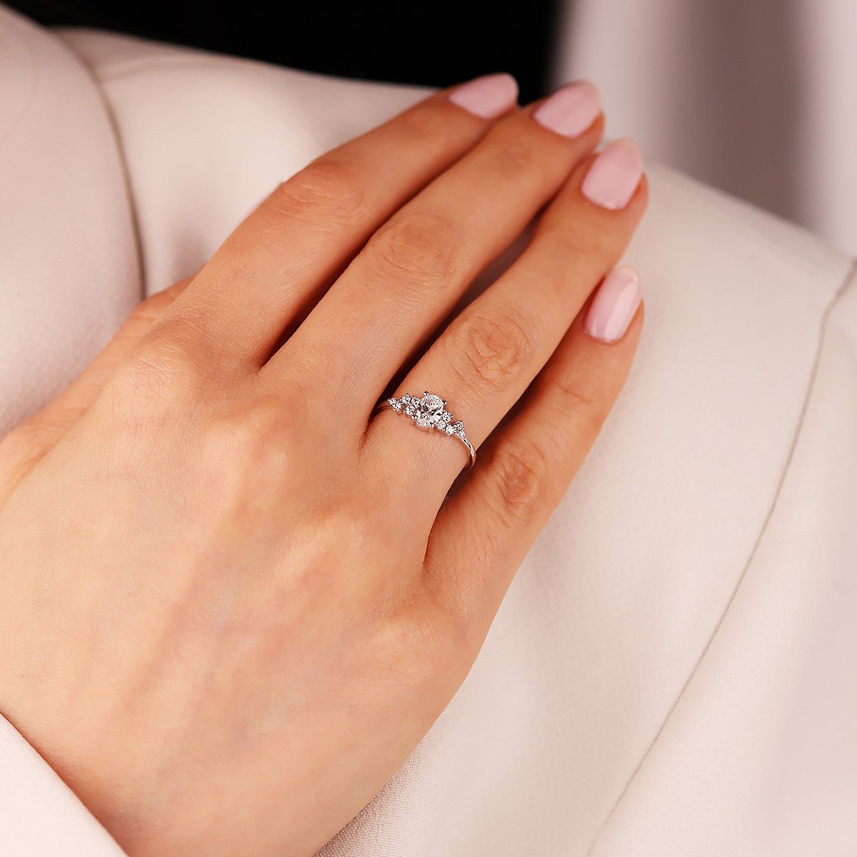 0,63 Karat Oval Taşlı Pırlanta Yüzük - Nur Kuyumculuk