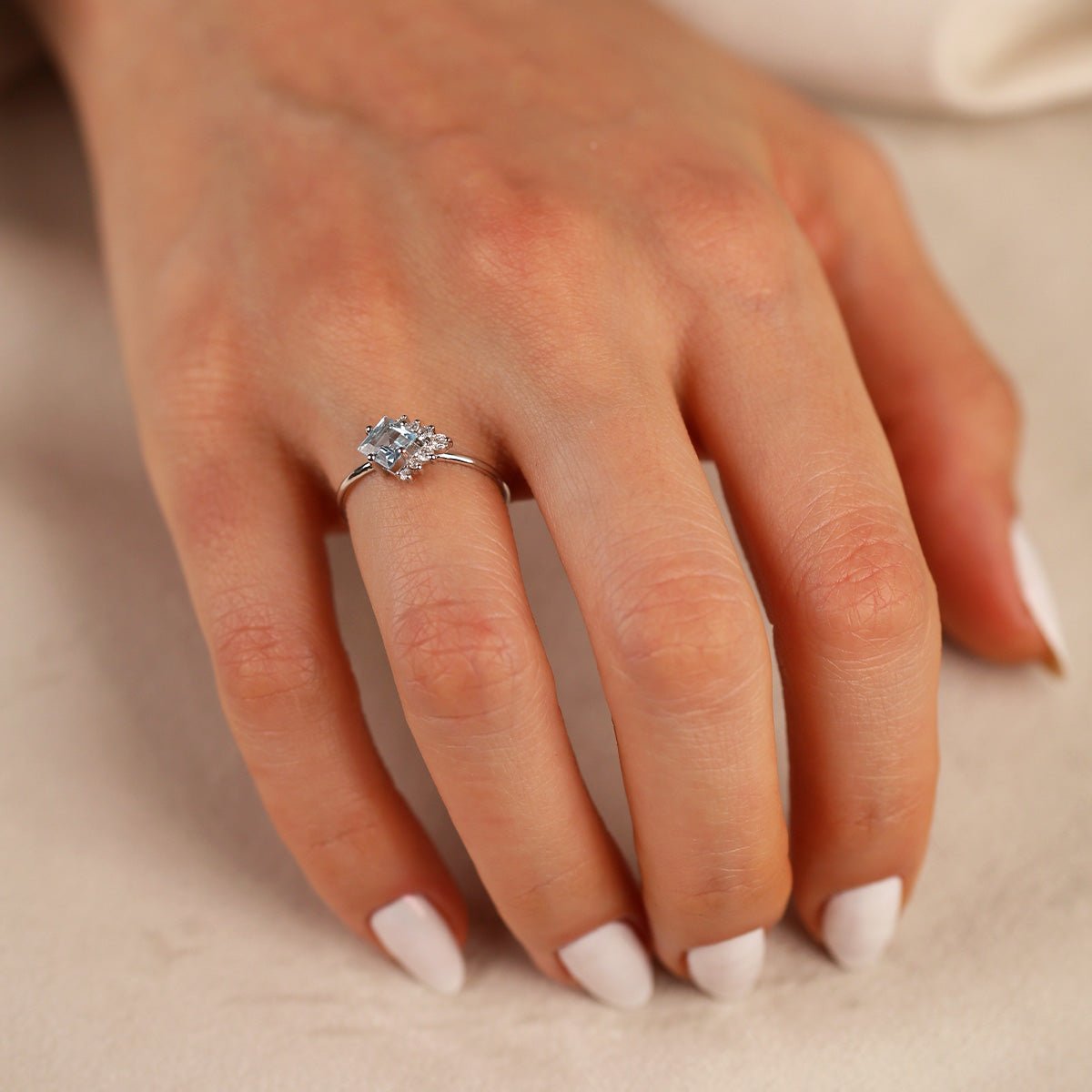 0,72 Karat Aquamarine 0,43 Karat Pırlanta Yüzük - Nur Kuyumculuk