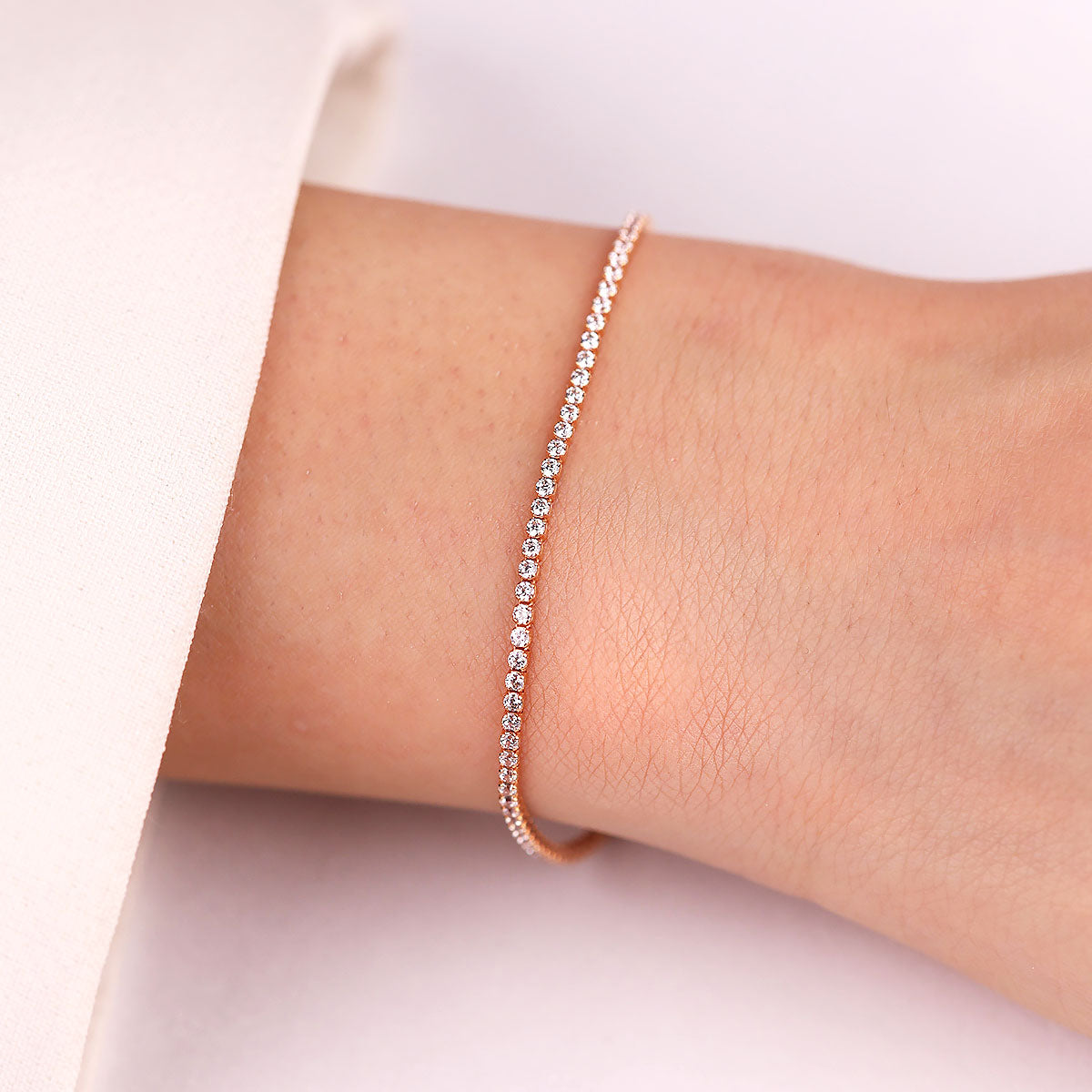 Rose Altın Minimal Su Yolu Bileklik 14 Ayar Altın – Klasik ve Zamansız Tasarım