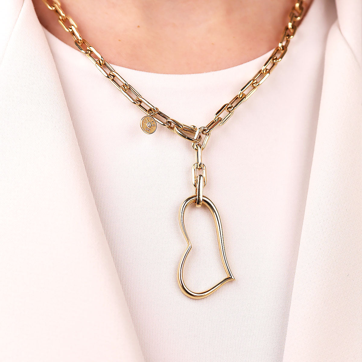 Cetaş Eterna Büyük Kalp Uçlu 14 Ayar Altın Kolye – Günlük ve Şık Kombinler İçin