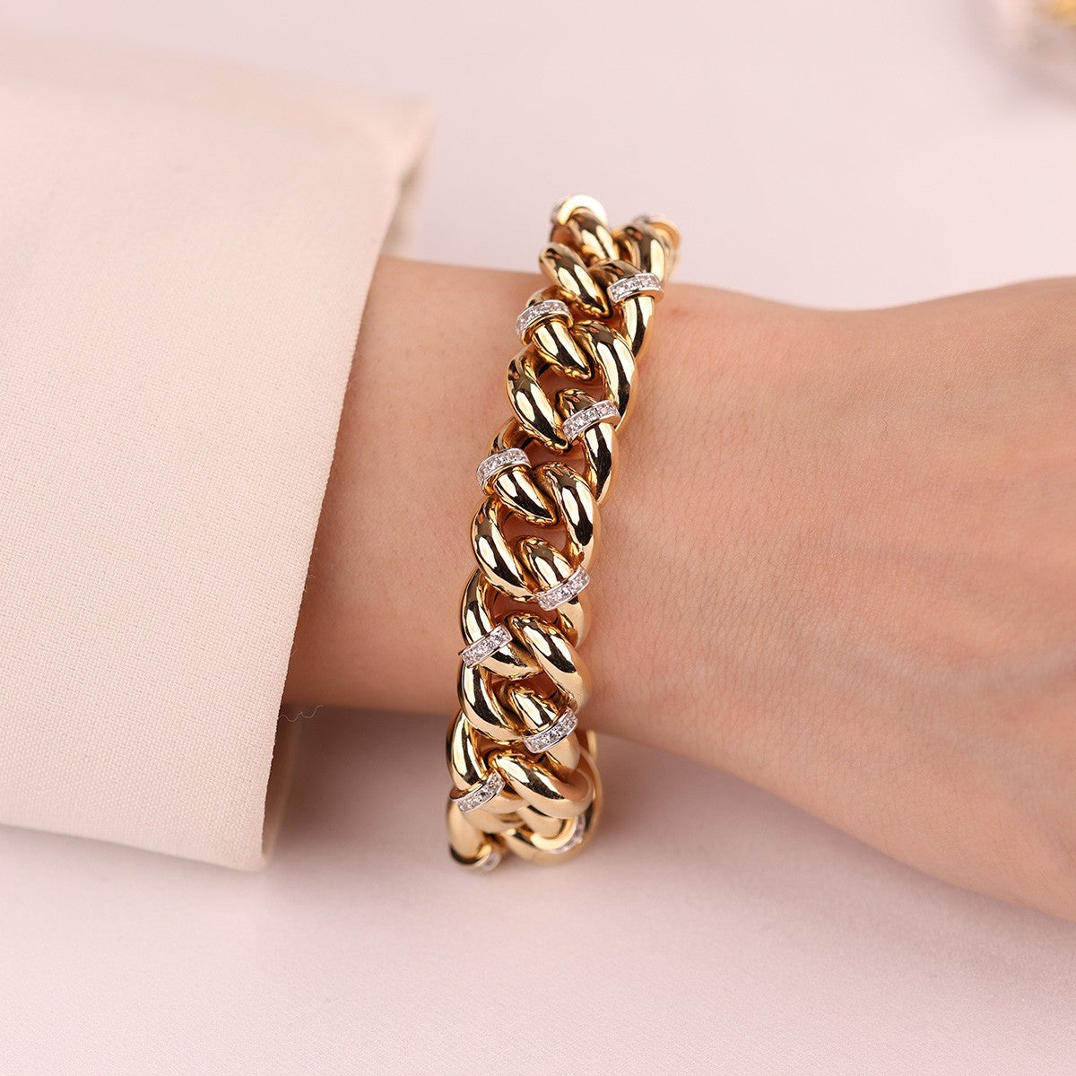 Cetaş Eterna Serisi Gurmet Taş Detaylı 14 Ayar Altın Bileklik