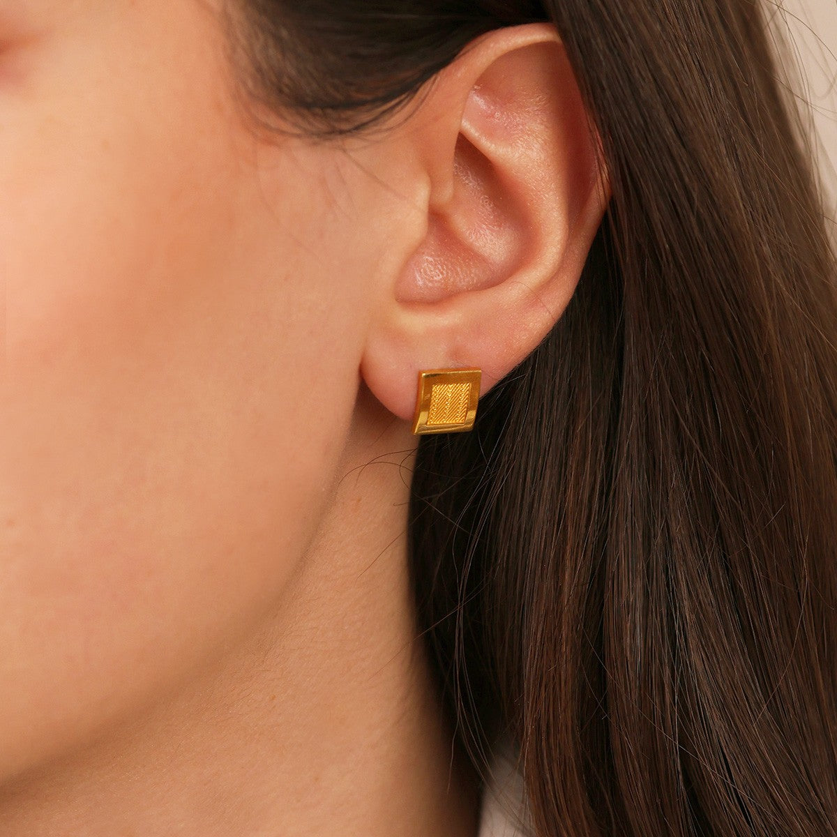 TrabZon Hasır Kare 14 Ayar Altın Küpe