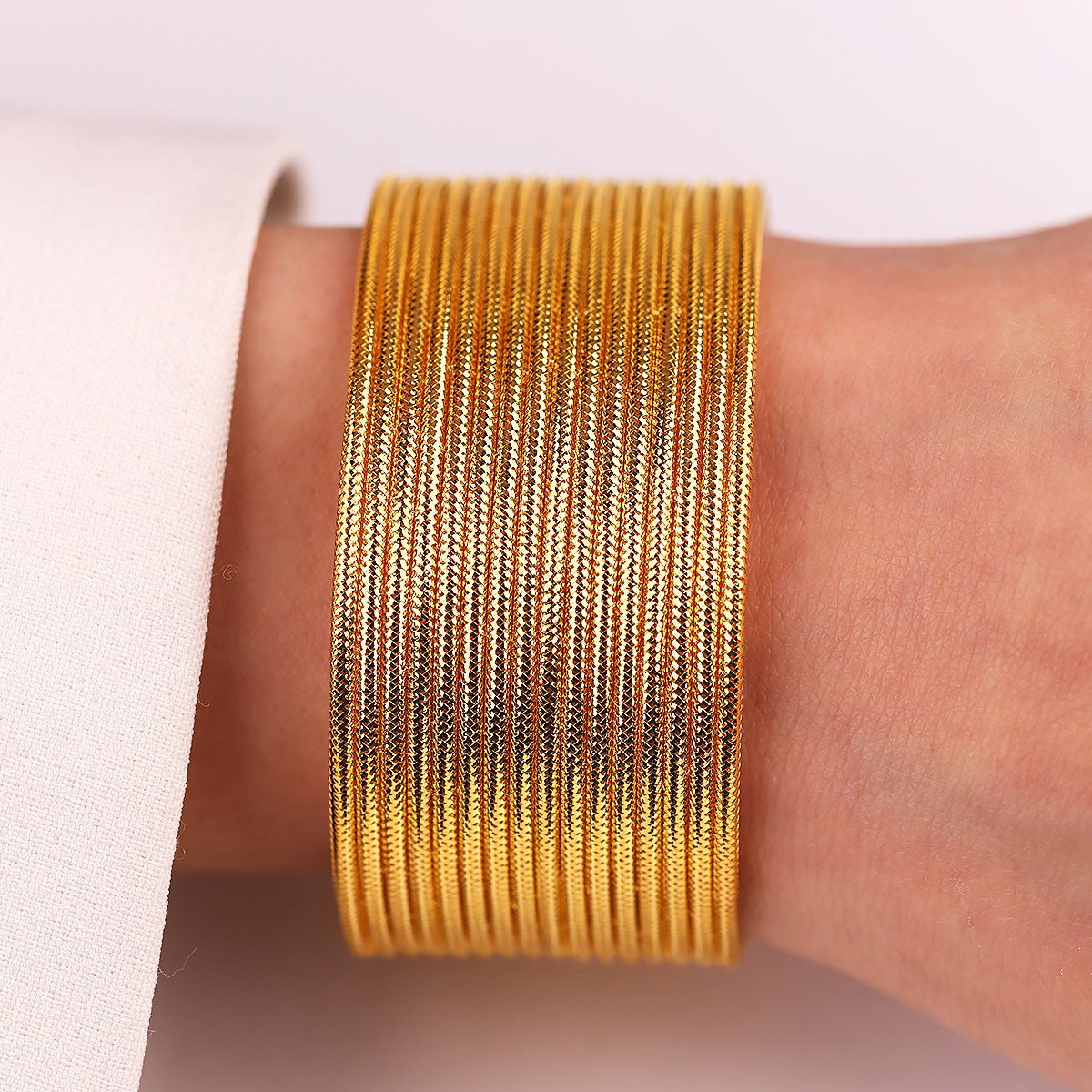 Çok Sıralı 14 Ayar Altın Hasır Bileklik