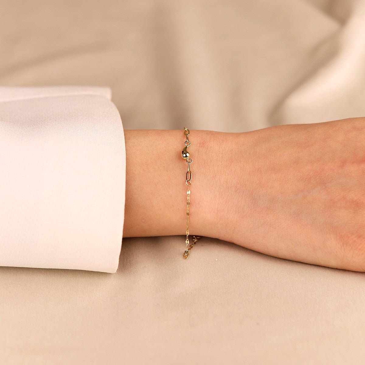 Günlük Kullanıma Uygun Hediyelik 14 Ayar Altın Bileklik