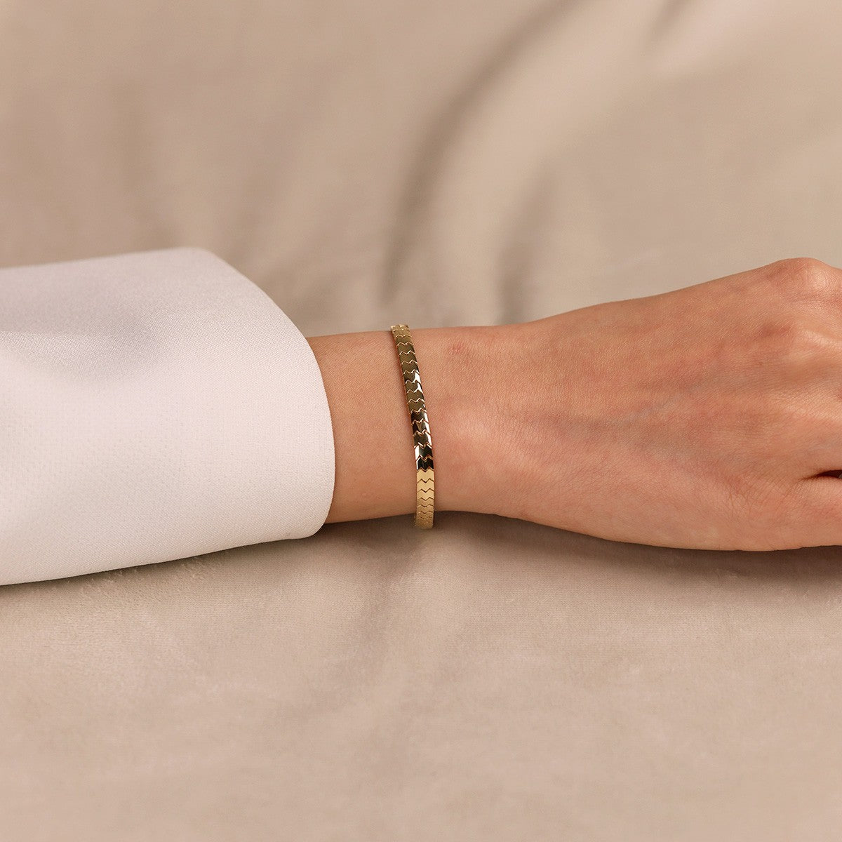 14 Ayar Altın Günlük Kullanıma Uygun Desenli Bileklik