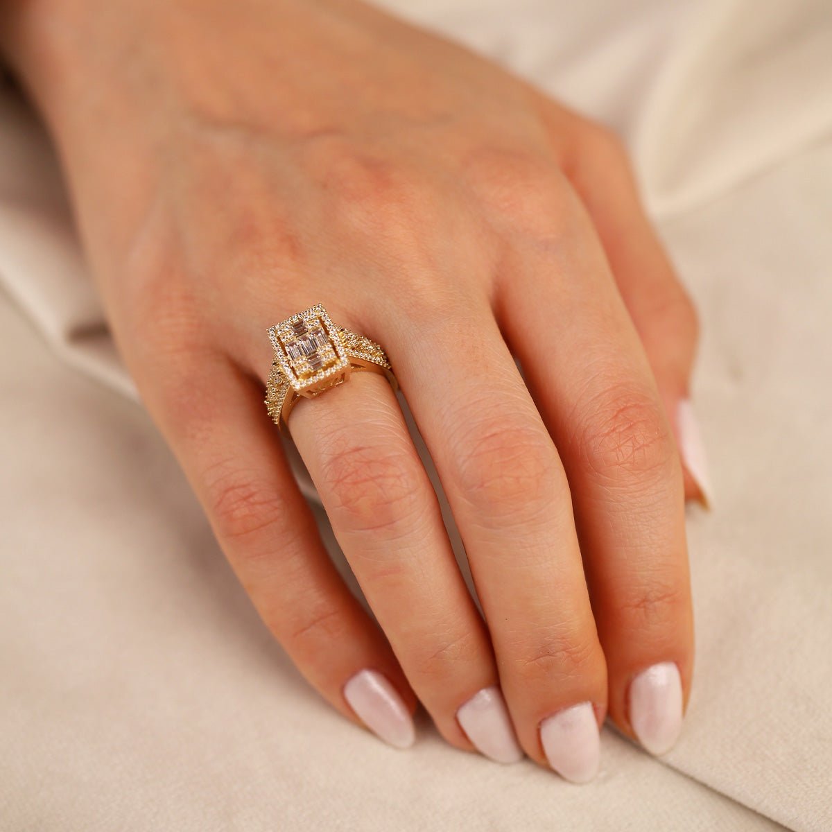 Baget 14 Ayar Altın Yüzük - Nur Kuyumculuk