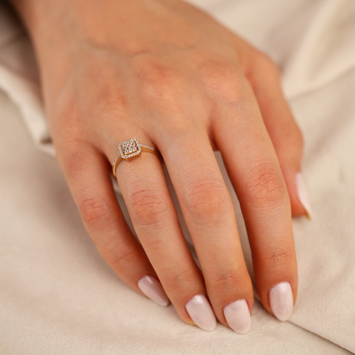 Baget 14 Ayar Altın Yüzük - Nur Kuyumculuk