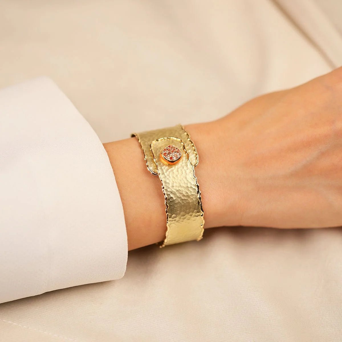 Cetaş 14 Ayar Altın Kelepçe - Nur Kuyumculuk