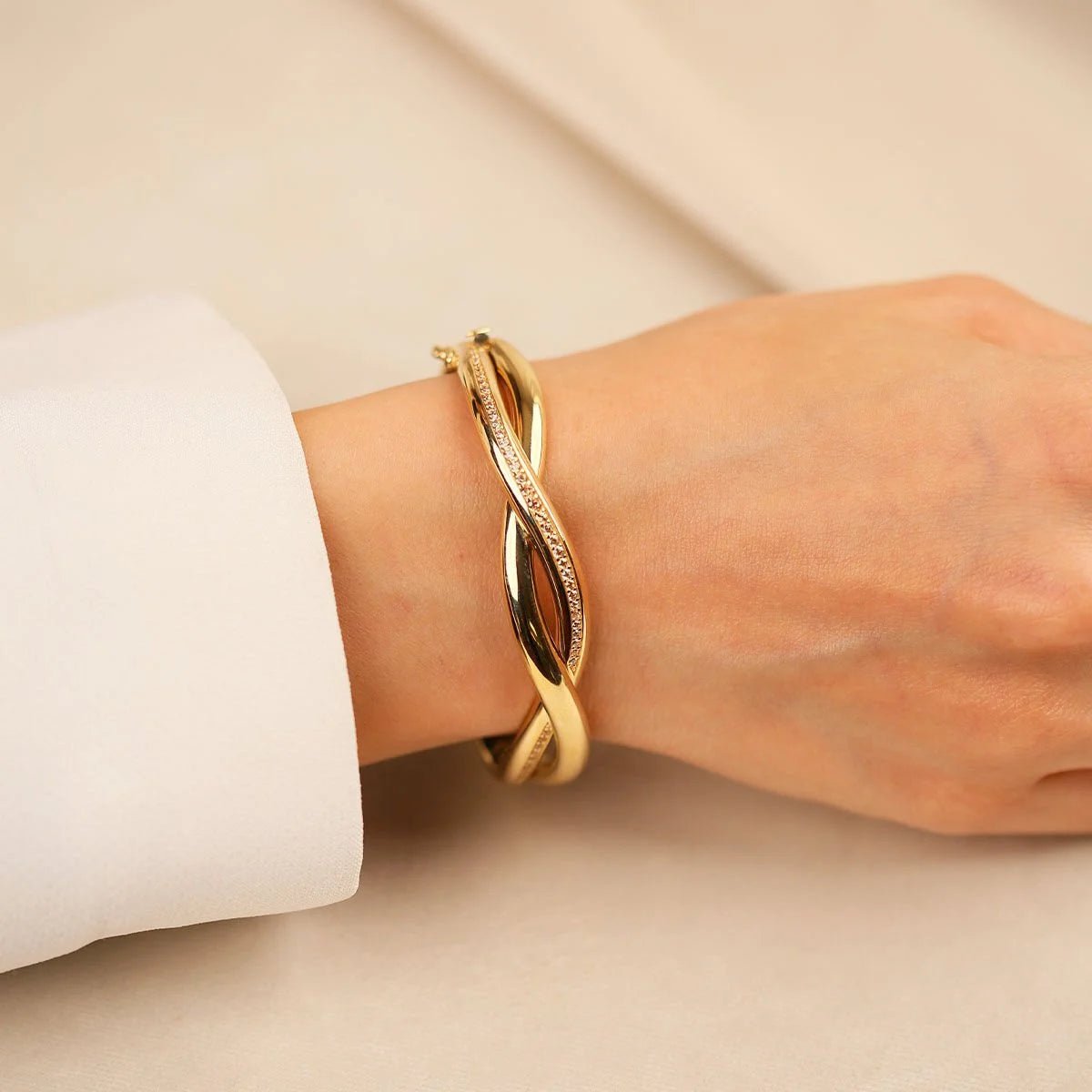 Cetaş Eterna 14 Ayar Altın Kelepçe - Nur Kuyumculuk