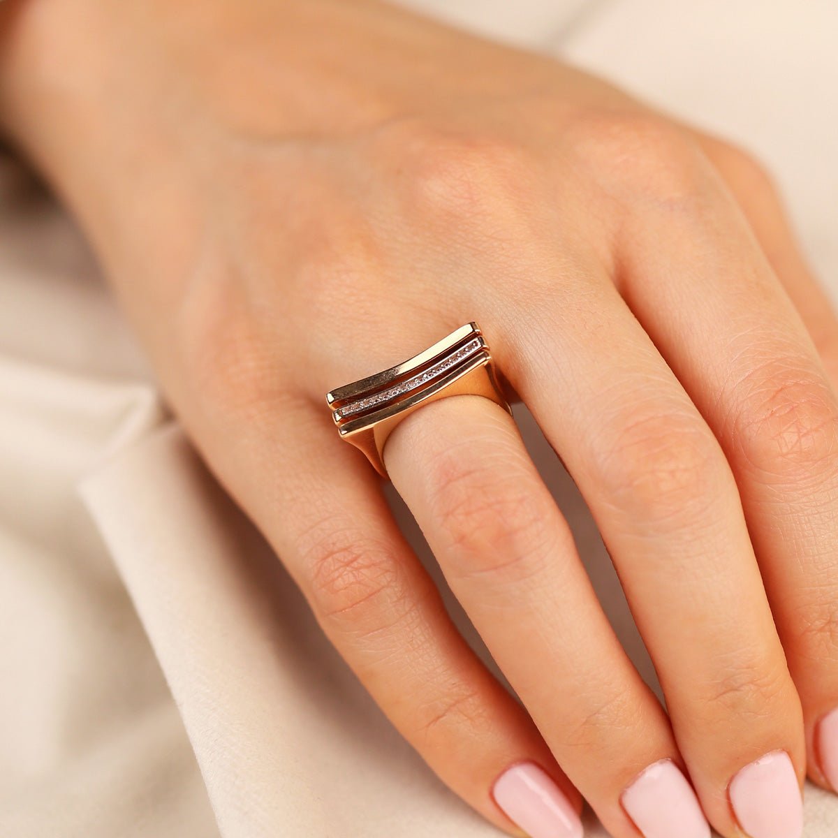 Cetaş Eterna Taşlı 14 Ayar Altın Yüzük - Nur Kuyumculuk