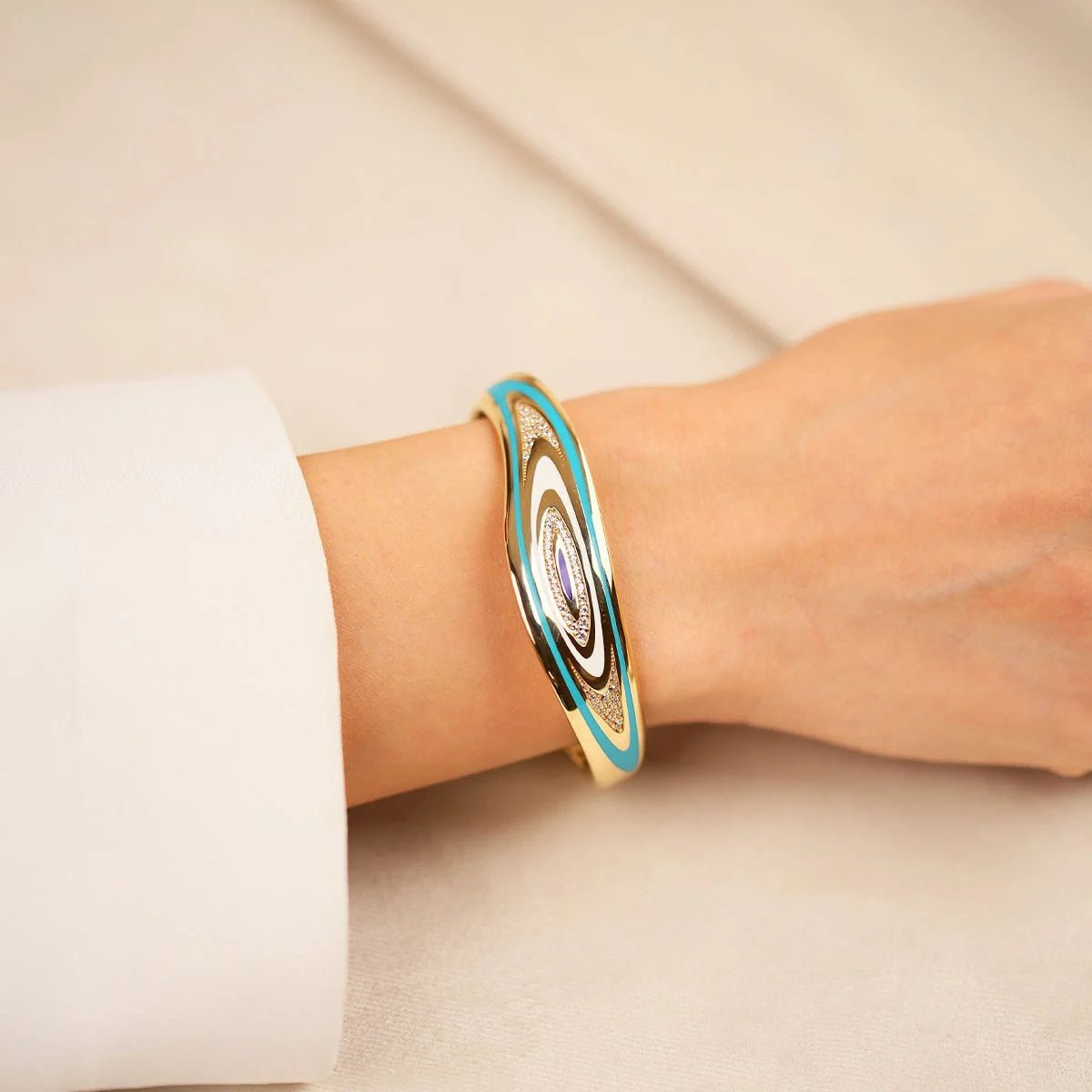 Cetaş Fortuna Mavi Mineli 14 Ayar Altın Kelepçe - Nur Kuyumculuk