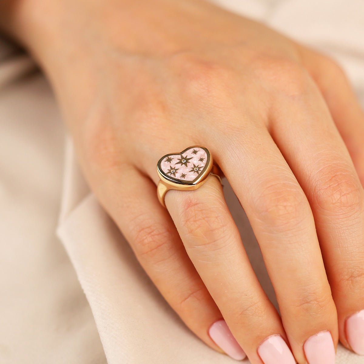 Cetaş Polaris Pembe Mineli 14 Ayar Altın Yüzük - Nur Kuyumculuk