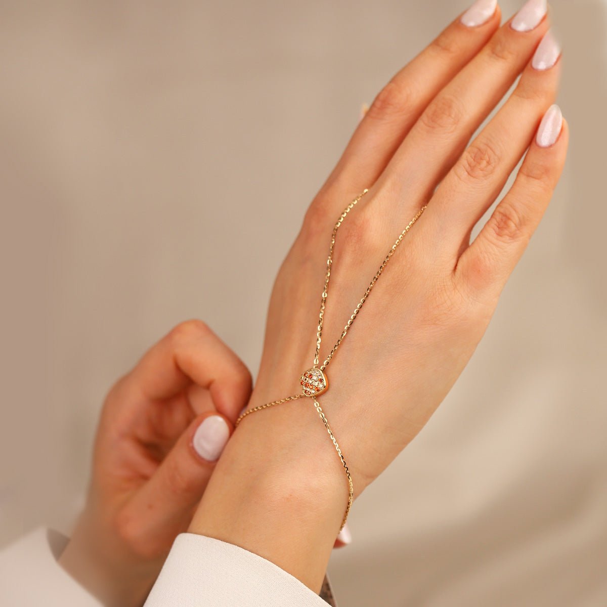 Cetaş Taşlı 14 Ayar Altın Şahmeran - Nur Kuyumculuk