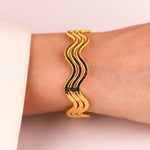 Dalga Temalı 3 Sıra Modern Tasarım 14 Ayar Altın Kelepçe - Nur Kuyumculuk