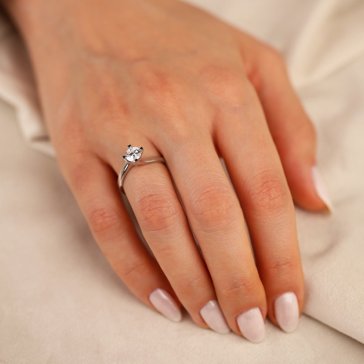 Döner Kol 14 Ayar Altın Tektaş Yüzük - Nur Kuyumculuk