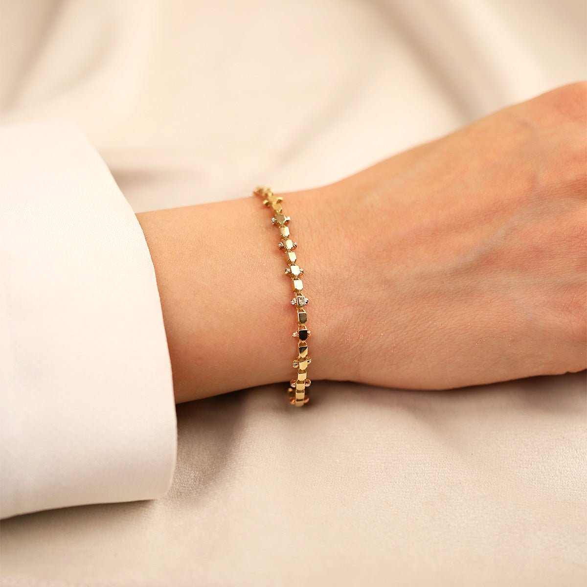 Dorika Toplu 14 Ayar Altın Bileklik - Nur Kuyumculuk