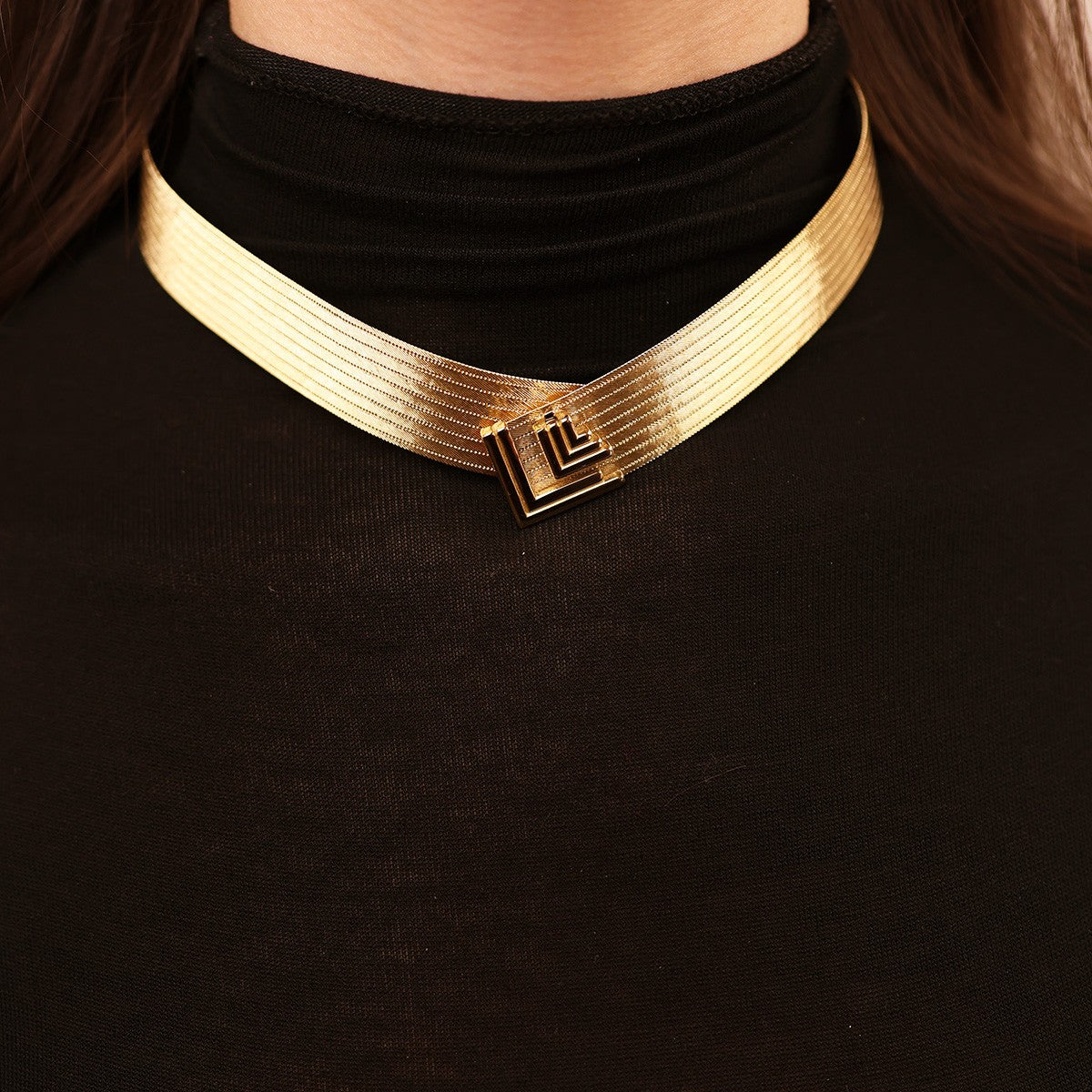 Elizi Leyla Serisi 9 Sıra Hasır 14 Ayar Altın Kolye