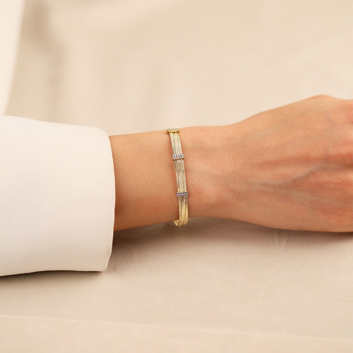 Elizi Dilara 3 Sıra 14 Ayar Altın Bileklik - Nur Kuyumculuk