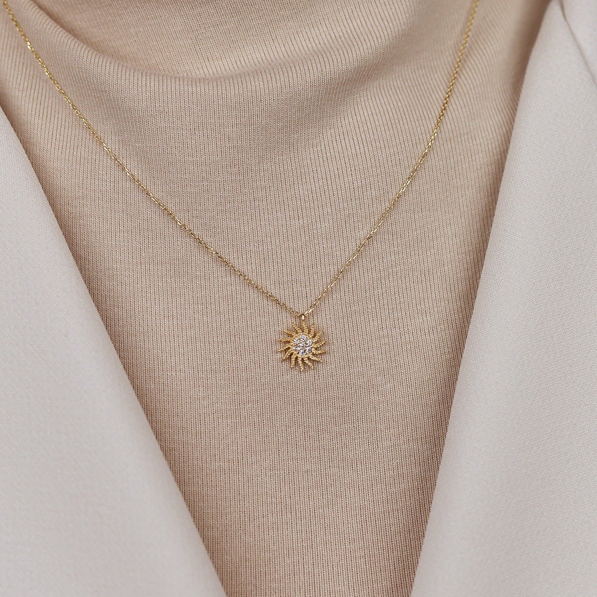 Güneş 14 Ayar Altın Kolye - Nur Kuyumculuk