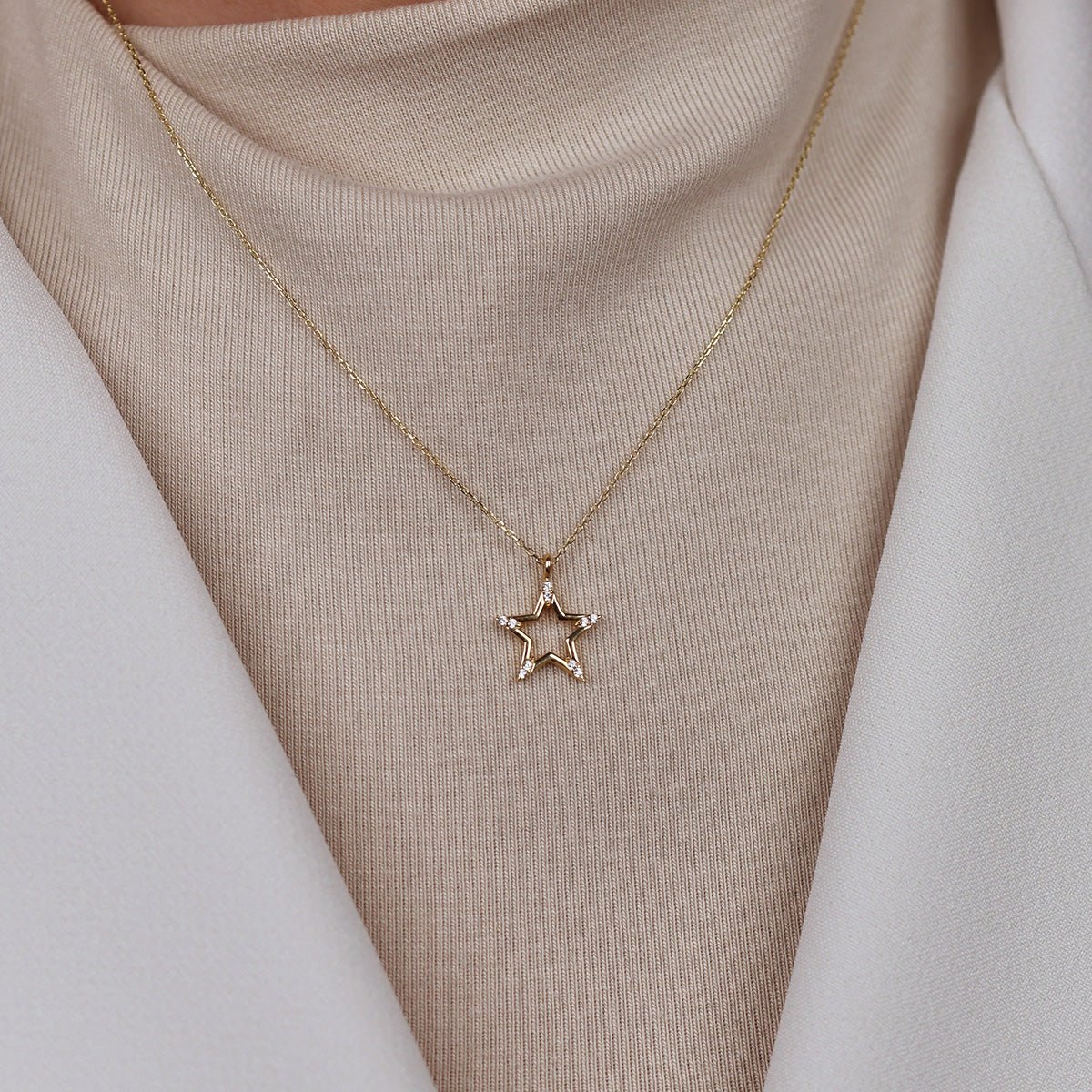 Parlayan Yıldız 14 Ayar Altın Kolye - Nur Kuyumculuk