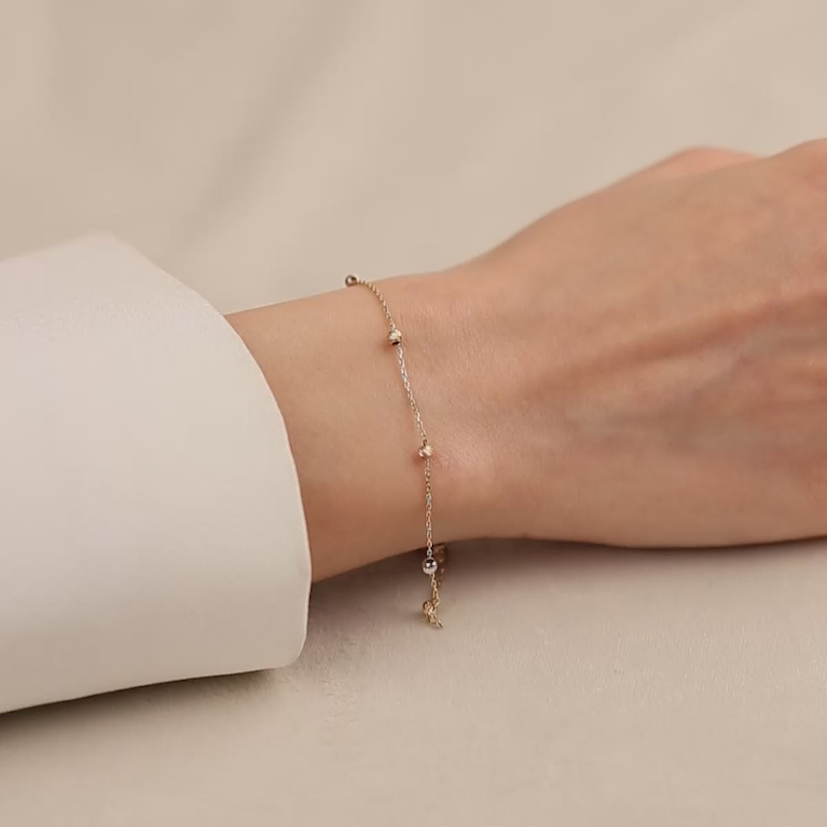 Dorikalı Minimal 14 Ayar Altın Bileklik