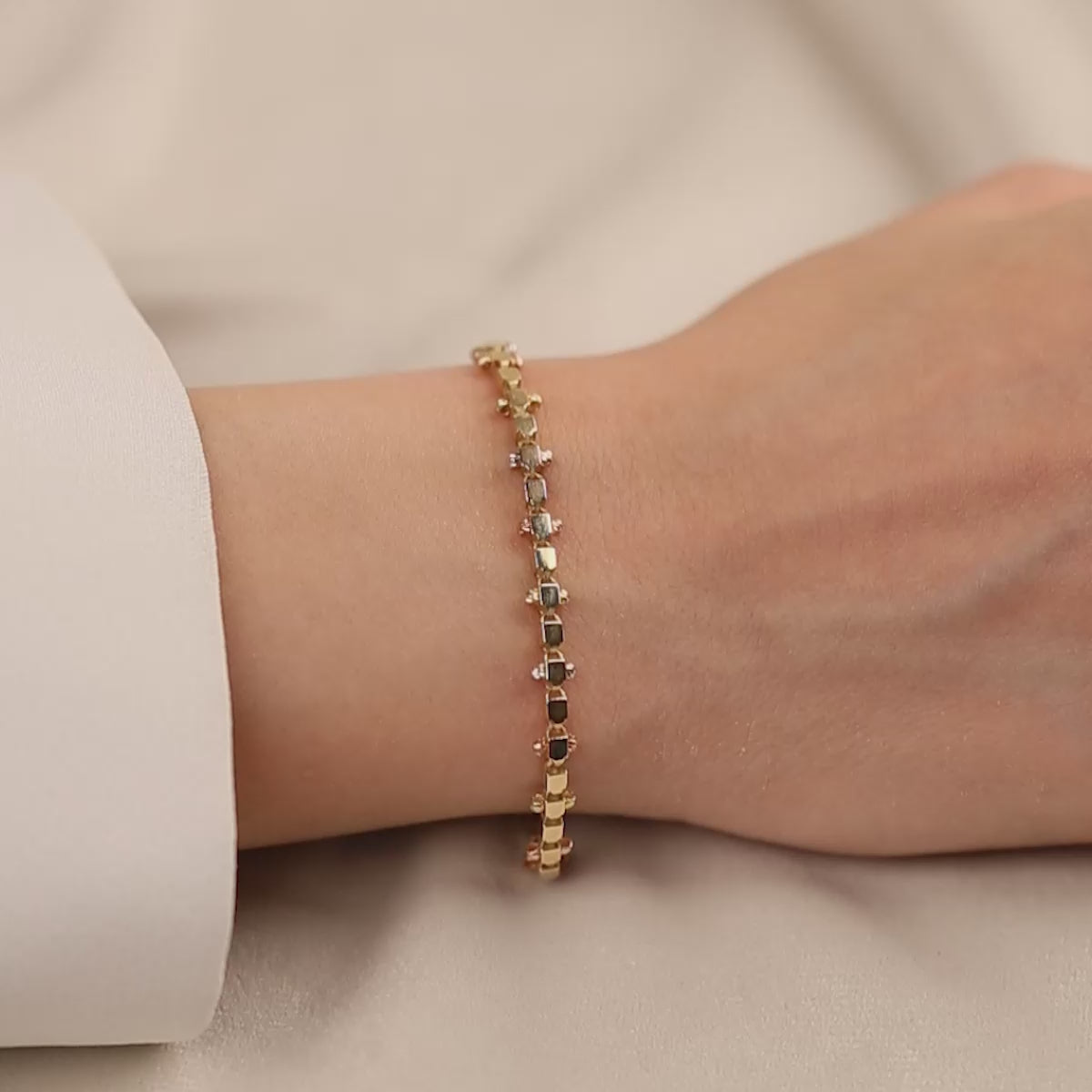 Dorika Toplu 14 Ayar Altın Bileklik