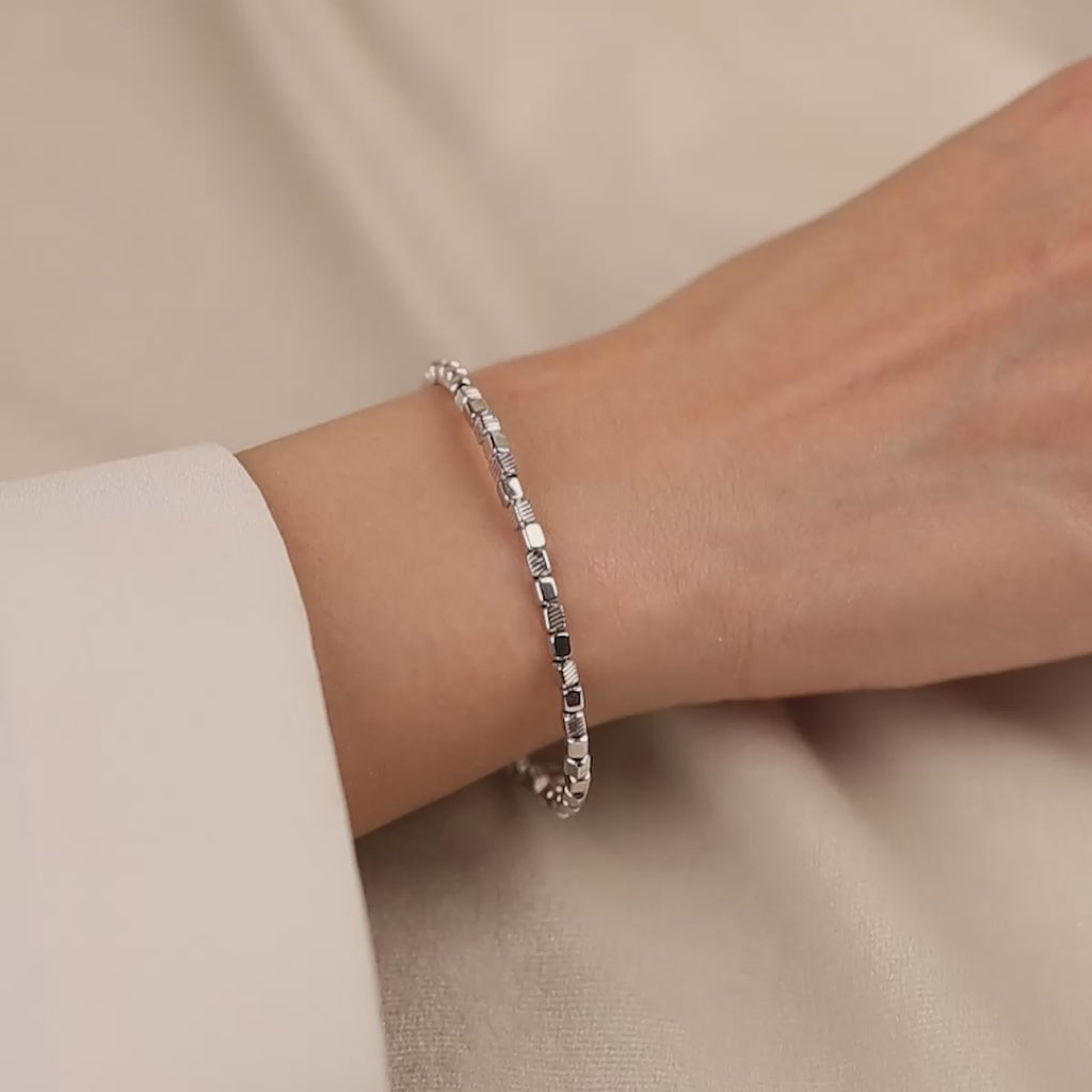 Cetaş 14 Ayar Beyaz Altın Dorikalı Toplu Kelepçe