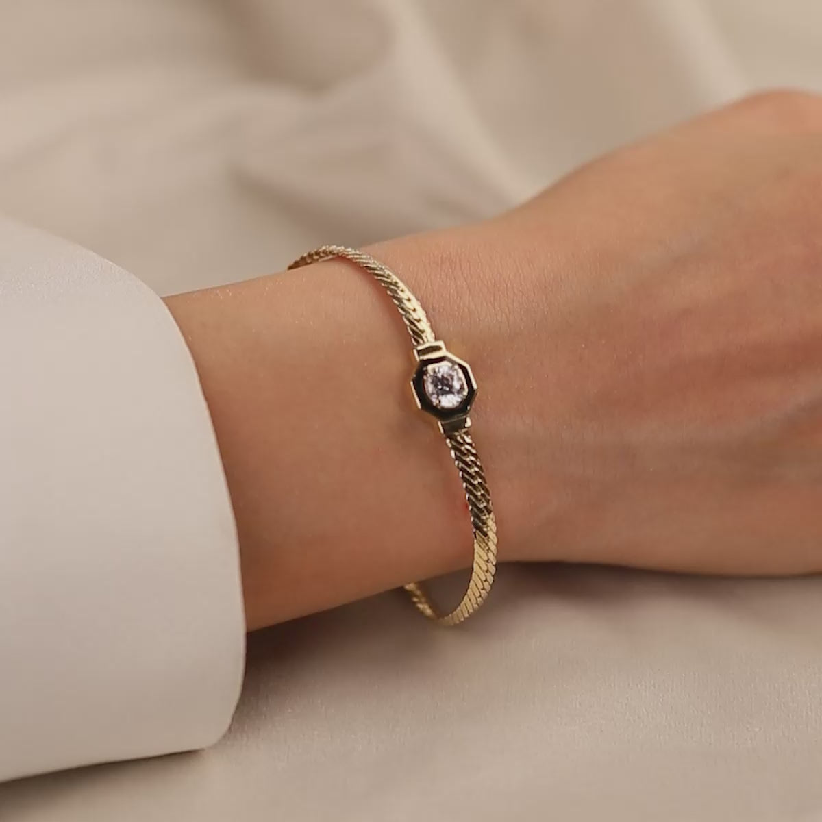 Çağla Taşlı 14 Ayar Altın Bileklik