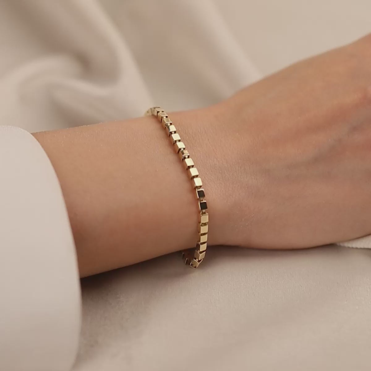 Dorikalı 14 Ayar Altın Bileklik