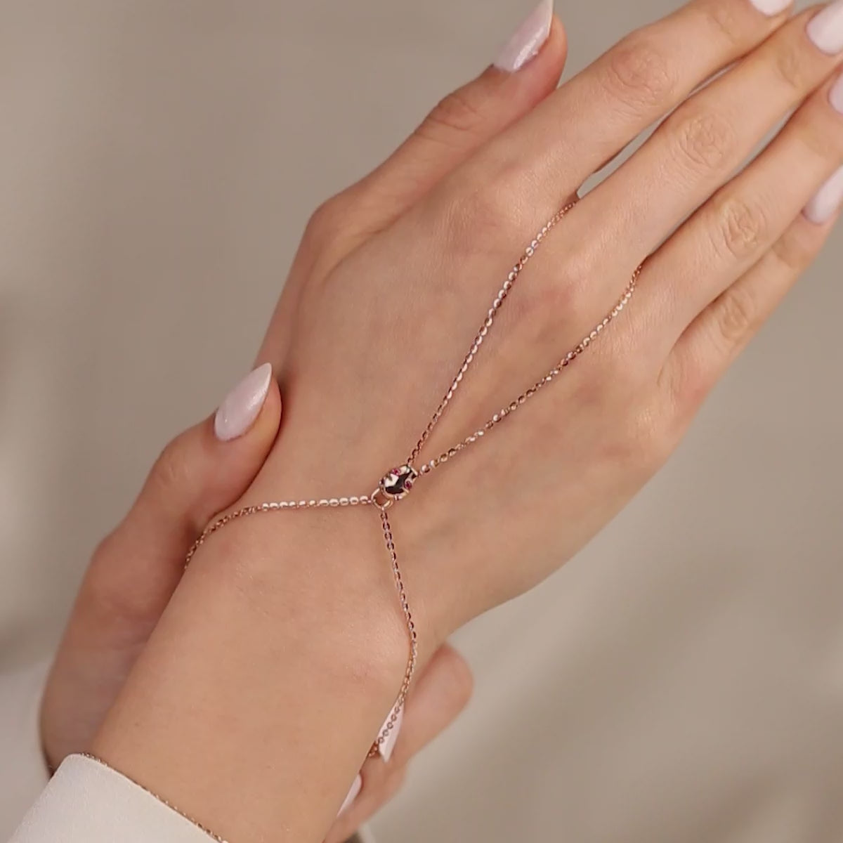 Cetaş Eterna Kırmızı Taşlı Kaplan 14 Ayar Altın Şahmeran