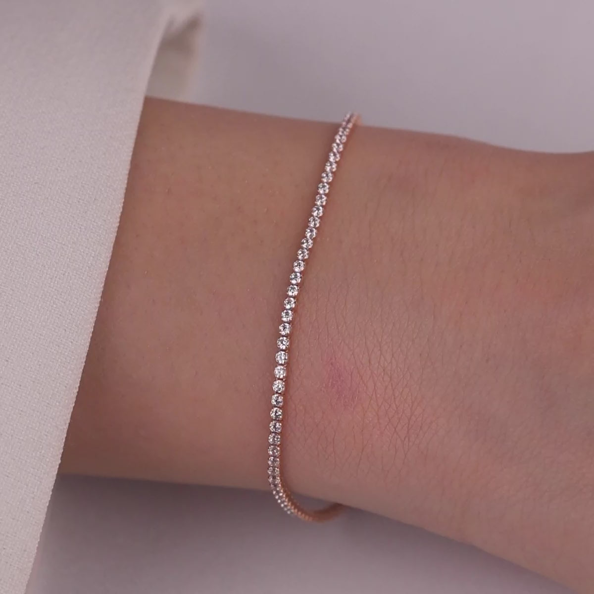 Rose Altın Minimal Su Yolu Bileklik 14 Ayar Altın – Klasik ve Zamansız Tasarım