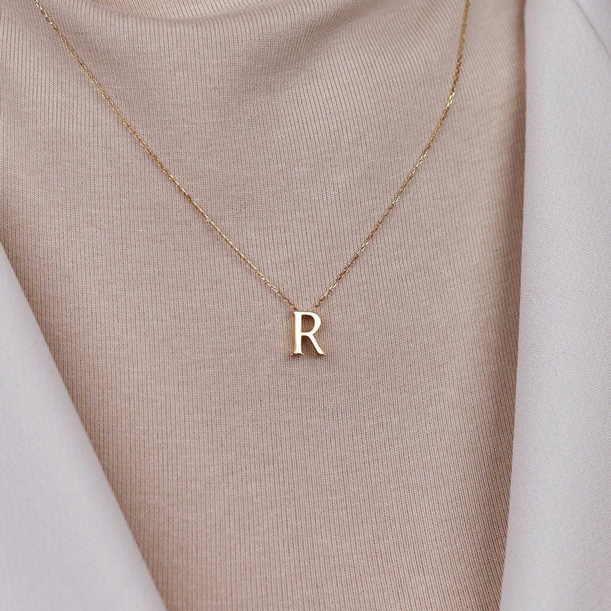 R Harfi 14 Ayar Altın Kolye - Nur Kuyumculuk