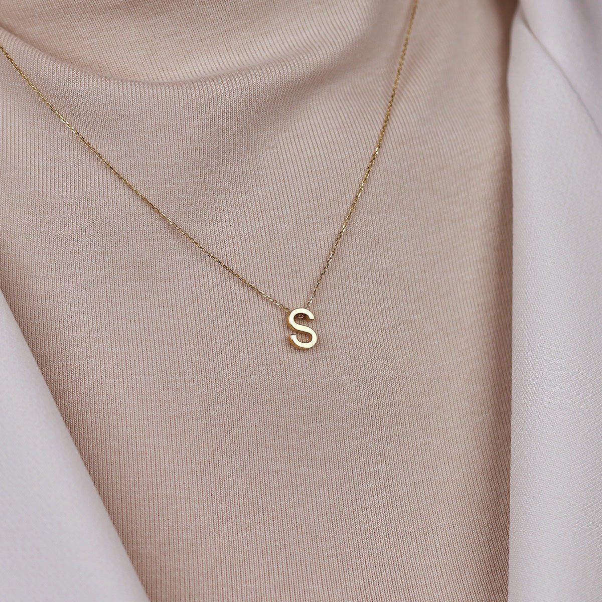 S Harfi 14 Ayar Altın Kolye - Nur Kuyumculuk