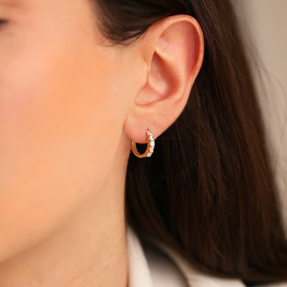 Taş Detaylı 14 Ayar Altın Halka Küpe - Nur Kuyumculuk