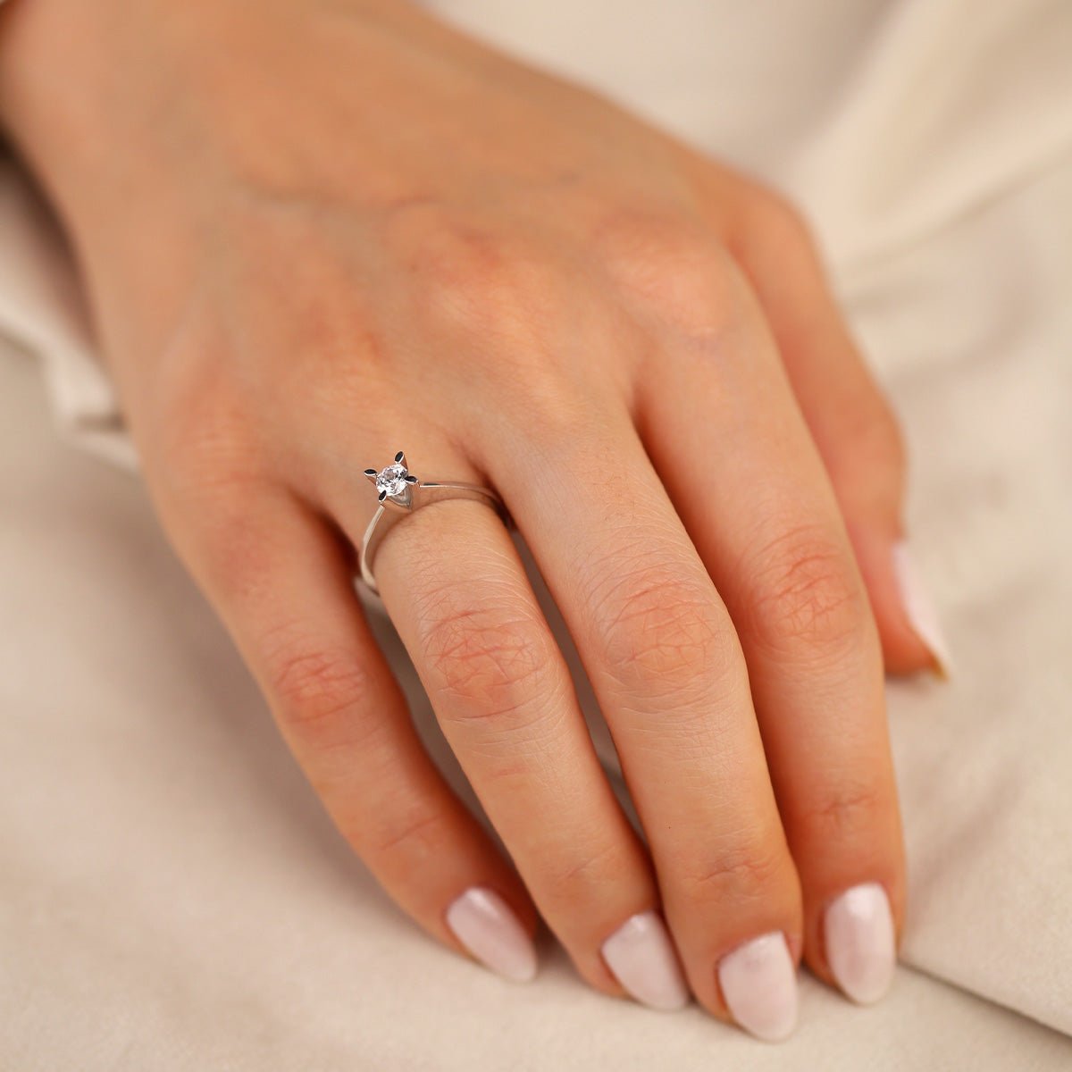 Tektaş 14 Ayar Altın Yüzük - Nur Kuyumculuk