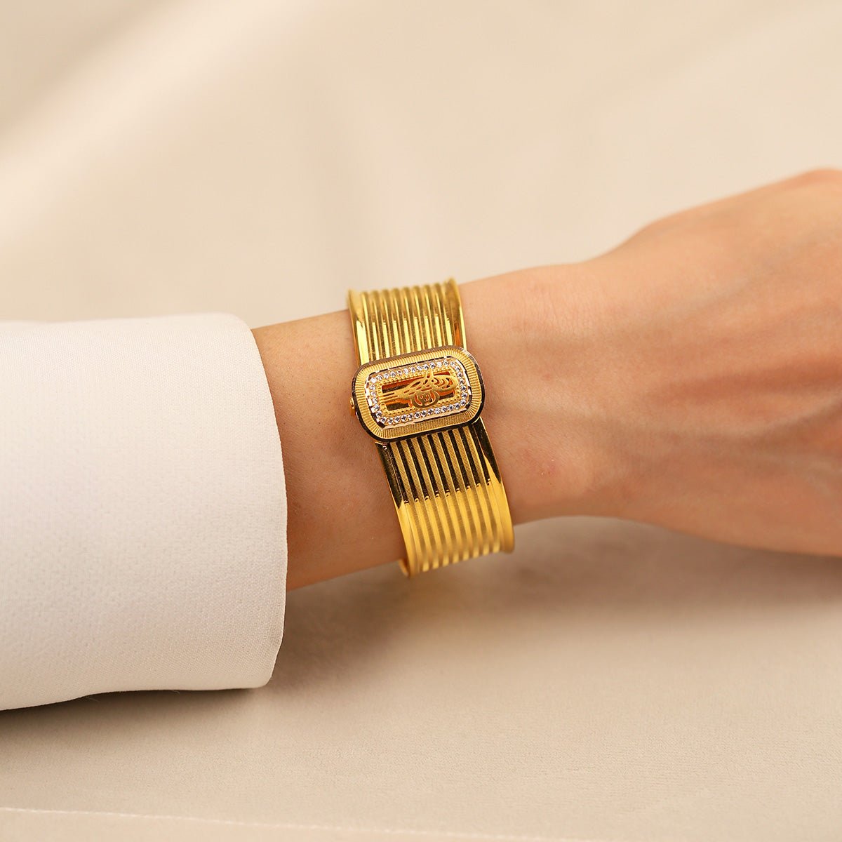 Tuğralı Trabzon 14 Ayar Altın Kelepçe - Nur Kuyumculuk