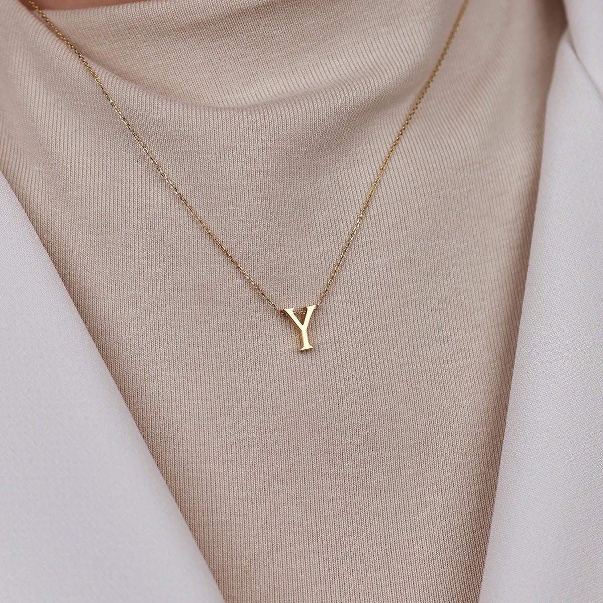 Y Harfi 14 Ayar Altın Kolye - Nur Kuyumculuk