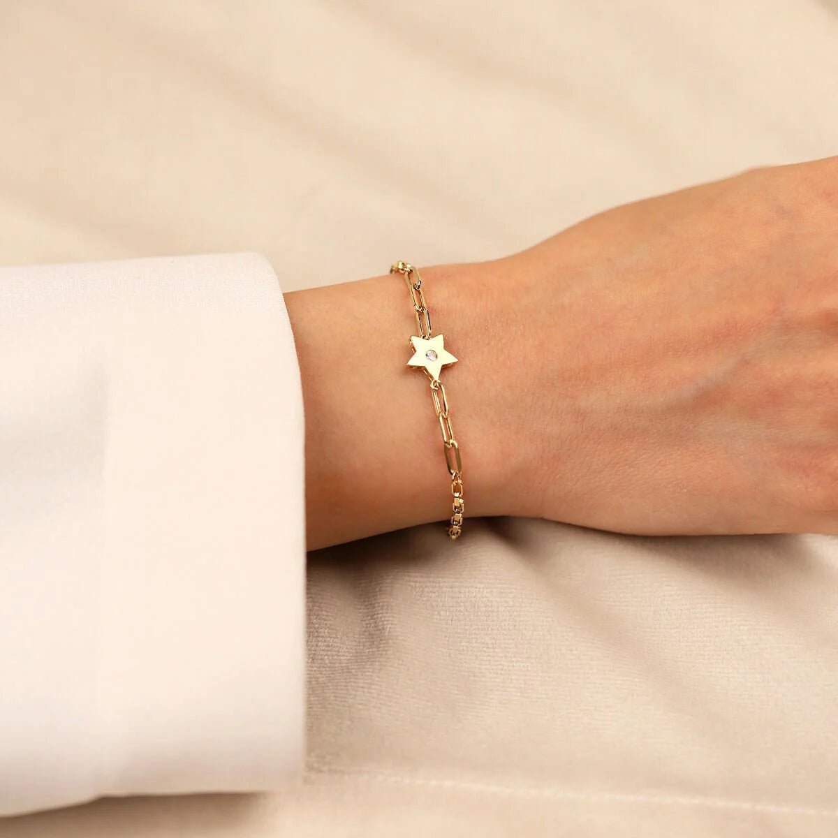 Yıldızlı 14 Ayar Altın Bileklik - Nur Kuyumculuk